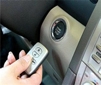 手動(dòng)開(kāi)啟汽車(chē)鎖的方法
