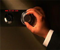  開保險(xiǎn)箱鎖